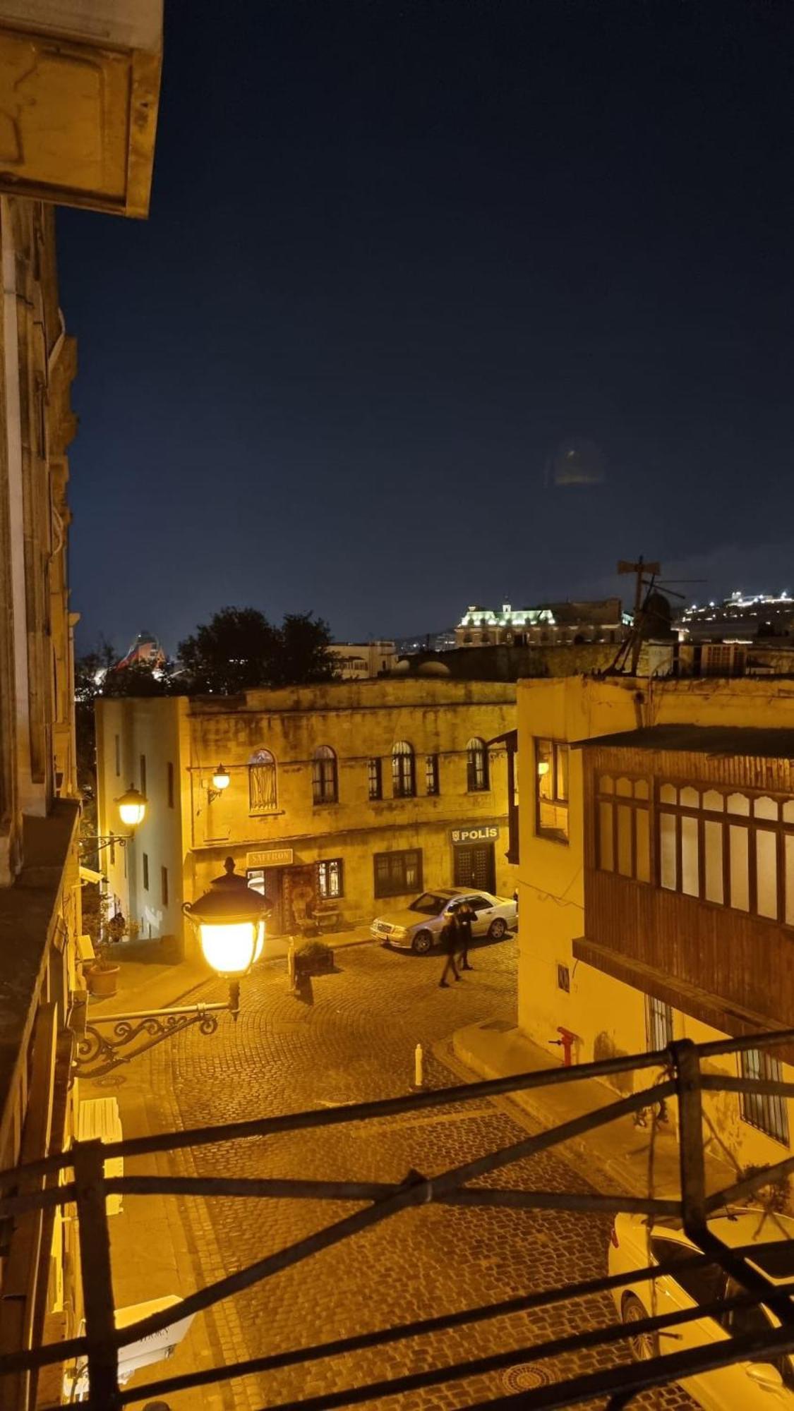 History 1870 अपार्टमेंट Baku